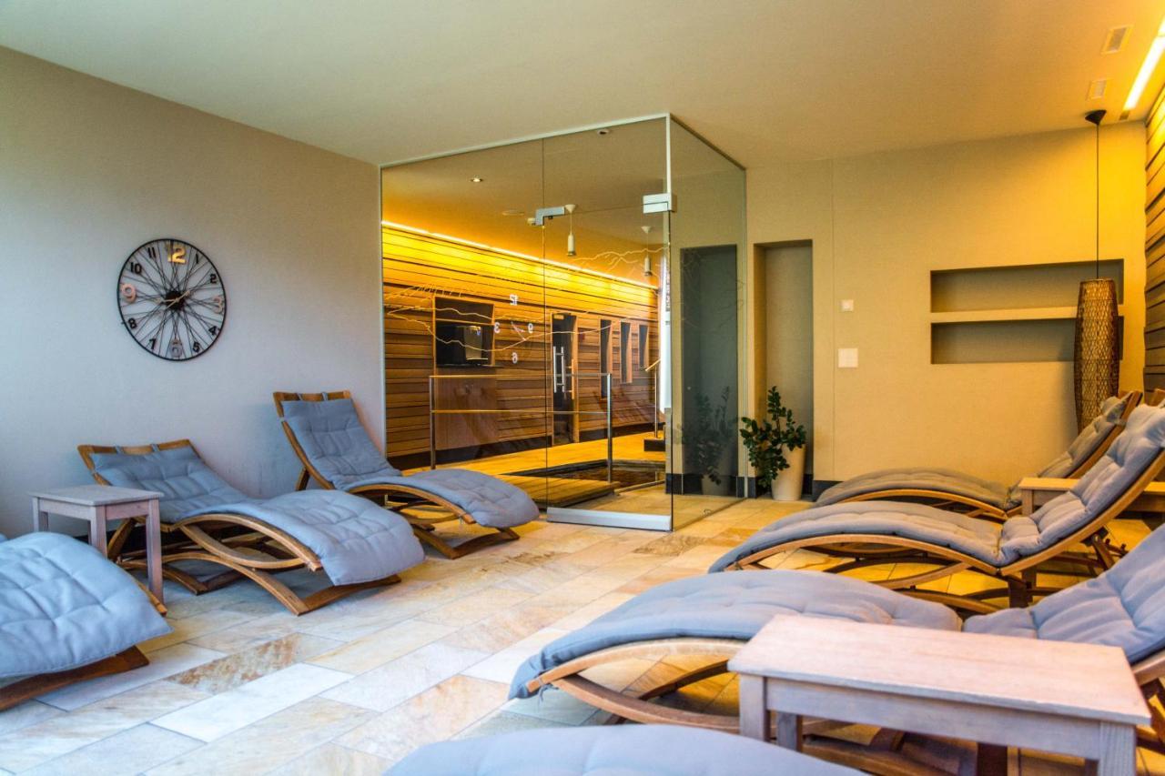 Apartment Alpenrose 2.5 Mit Mitbenutzung Spa & Wellness - Griwa Rent Ag ベアテンベルク エクステリア 写真